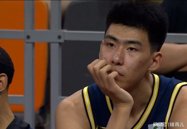 易信盈 签回徐昕+留下王少杰！广东队内线又被打爆，焦泊乔单核难扛大旗